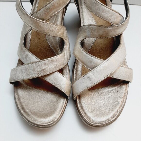 NAOT | Strappy Open Toe Low Heel Shoes Genuine Leather Metallic Champagne Sz 9 - Picture 6 of 16